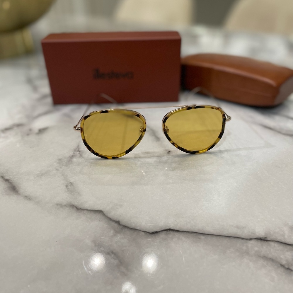 Illesteva sunglasses brand new in box